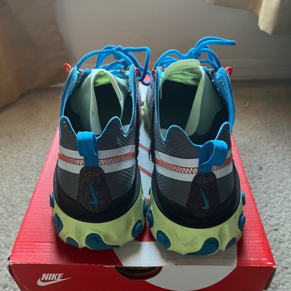 Nike Reacts - Picture 4 of 4